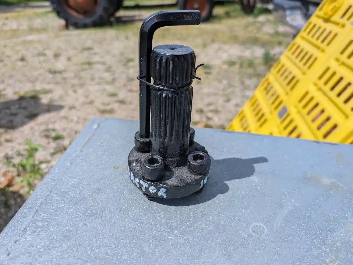 Gallery image 1 for Massey Ferguson PTO Shaft Parts New-Used