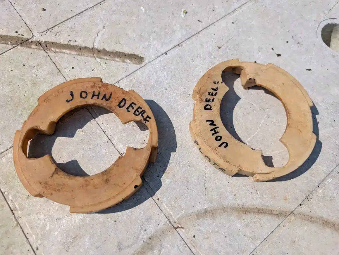 Photo de la Galerie 1 pour Allis Chalmers Planter conversion plates pièces - neuves et usagées