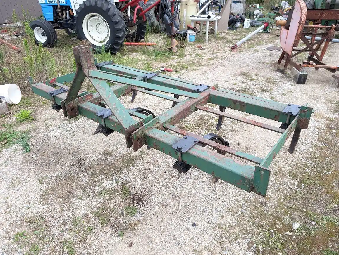 Photo de la Galerie 1 pour 7 Shank Cultivateur Sous-soleur