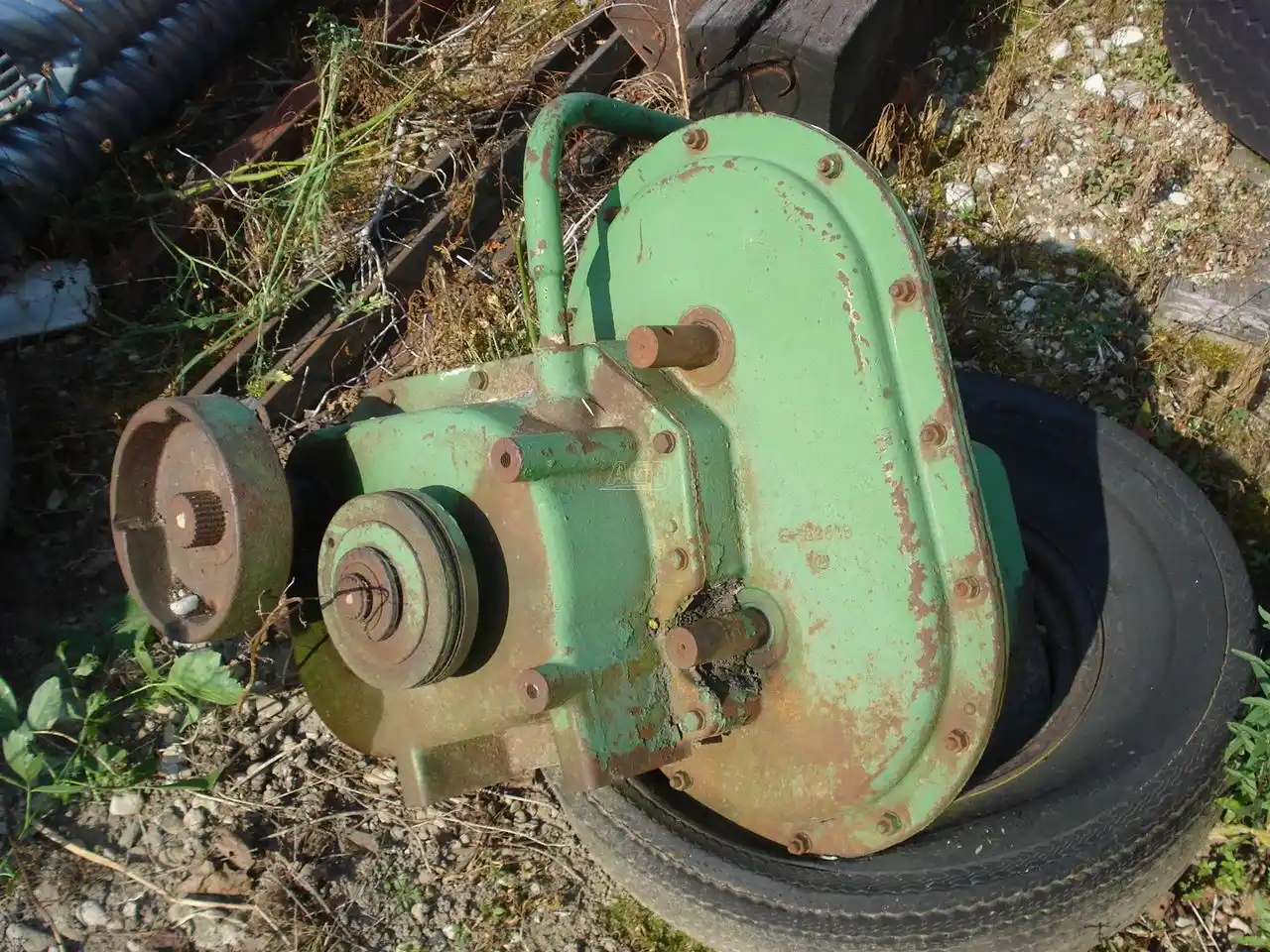 Gallery image 1 for John Deere 35 Forage Harvester