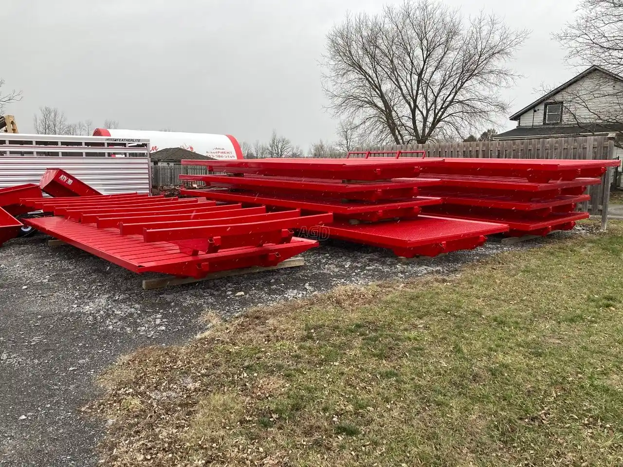 Gallery image 1 for New Creekbank Welding 20, 24, 25, 30 ft racks in stock Bale Wagon