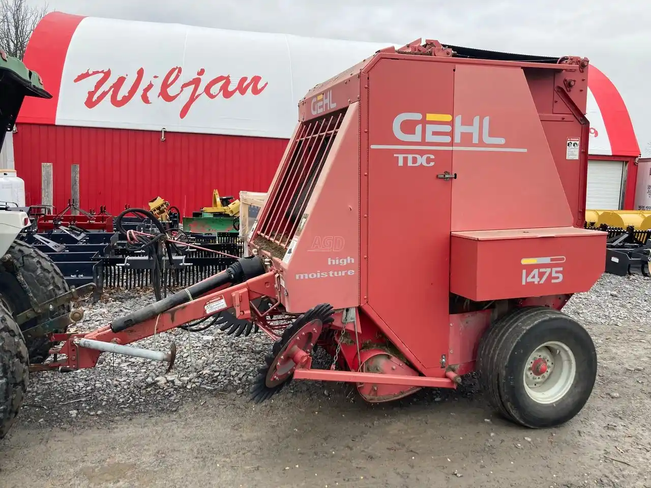 Gallery image 1 for Used Gehl 1475 TDC Round Baler