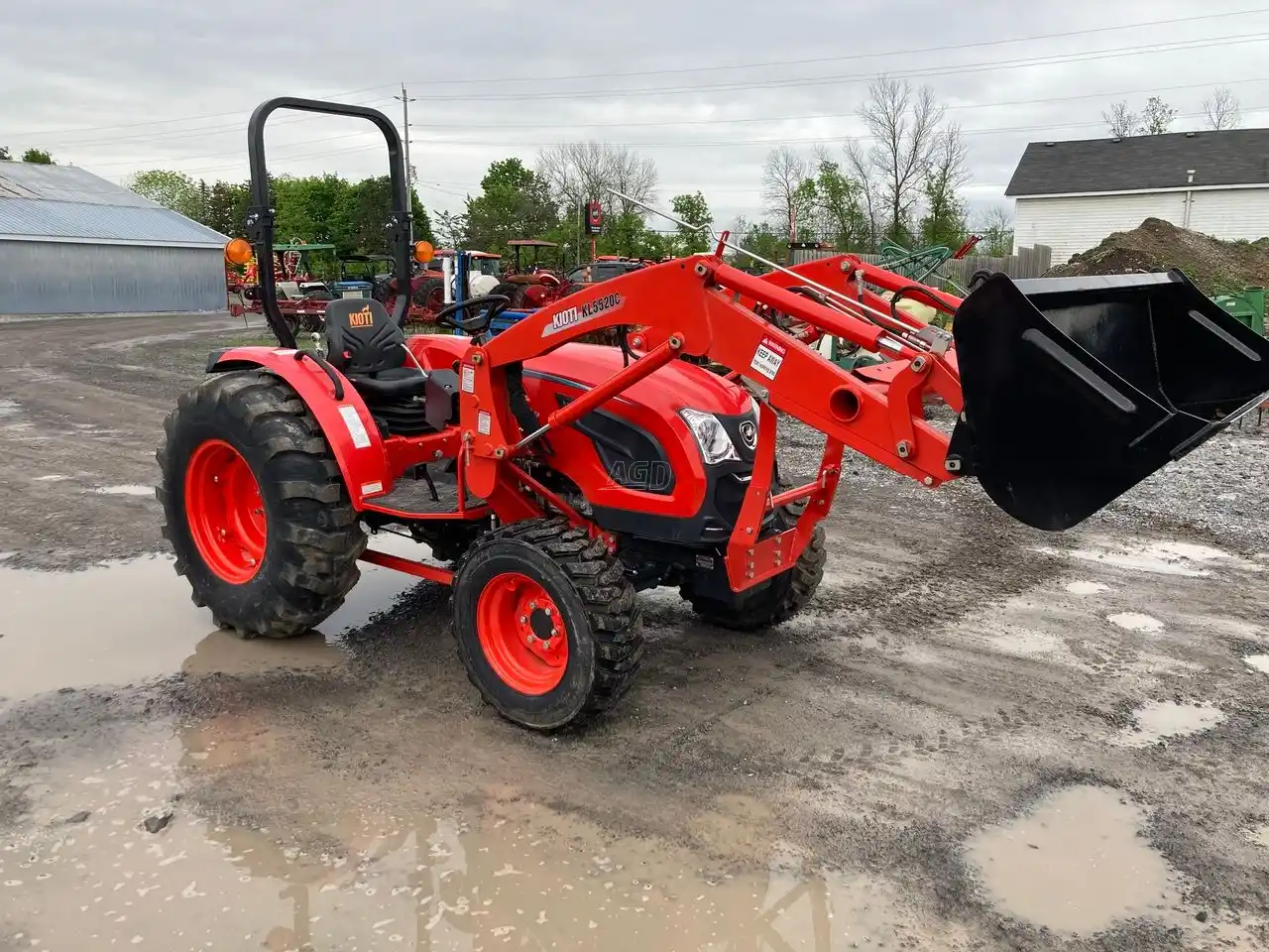 Gallery image 2 for New Kioti DK4210SE HST Tractor