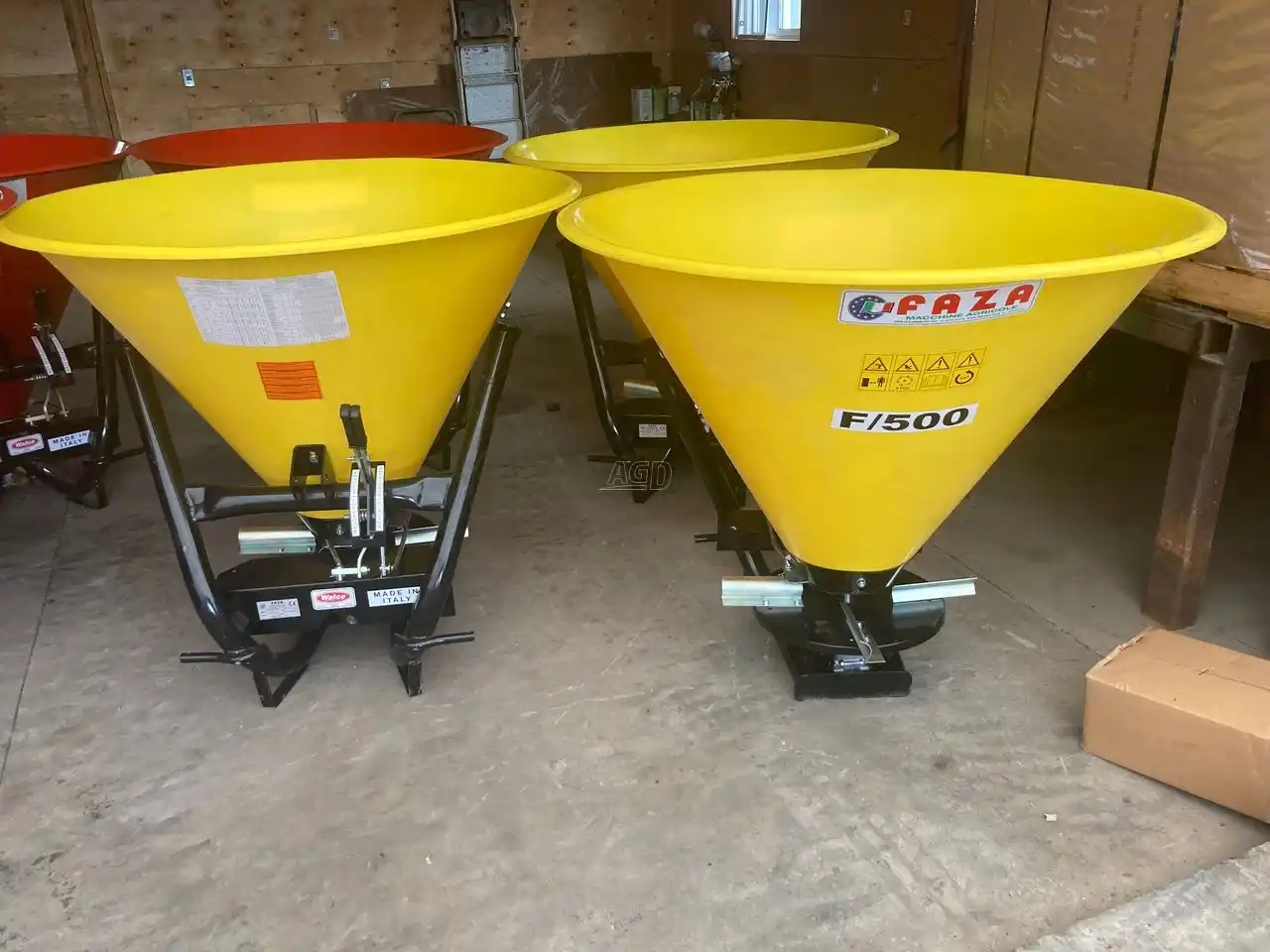 Gallery image 1 for New Faza F500PVC Spreader - Fertilizer
