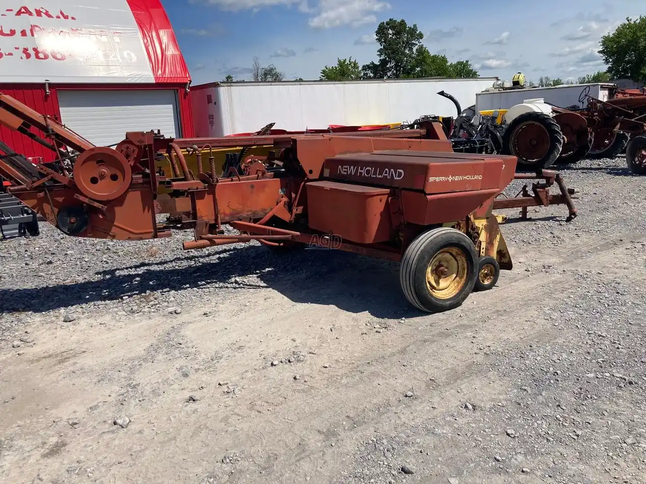 Gallery image 2 for Used New Holland 310 Square Baler - Small