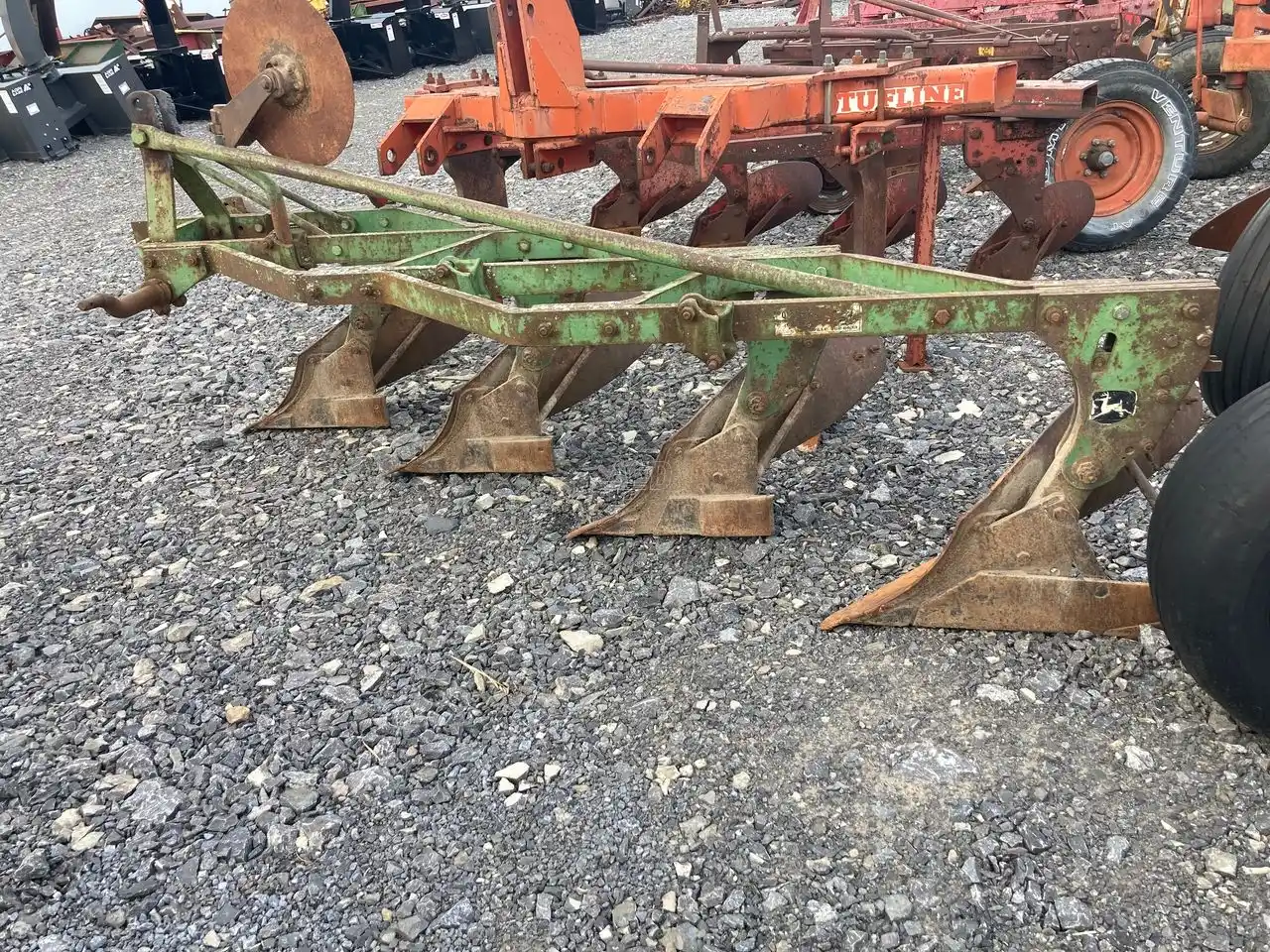 Gallery image 2 for Used John Deere 45 Plow