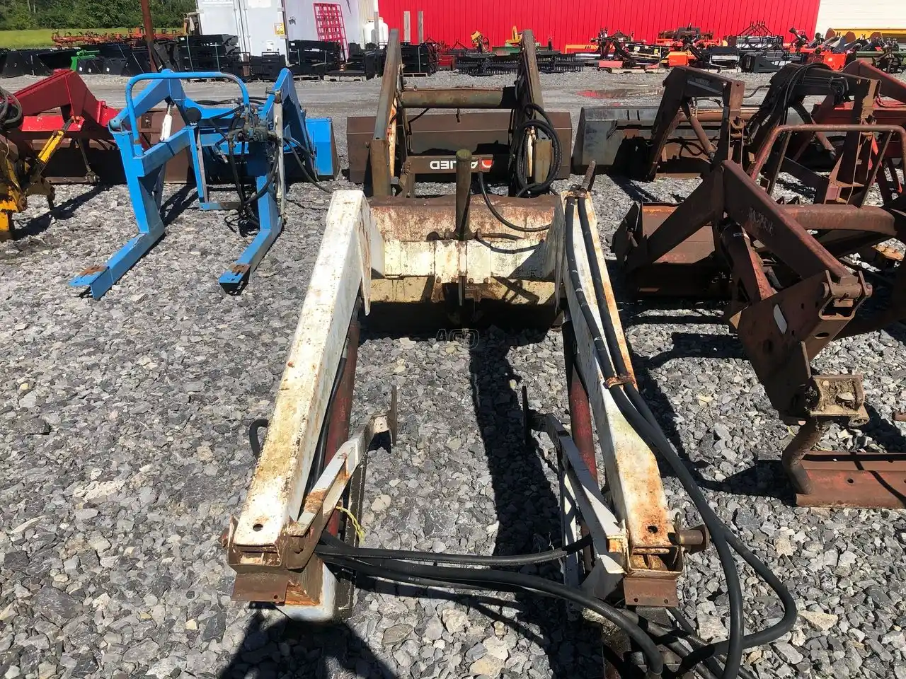 Gallery image 2 for Used International 1501 Front End Loader