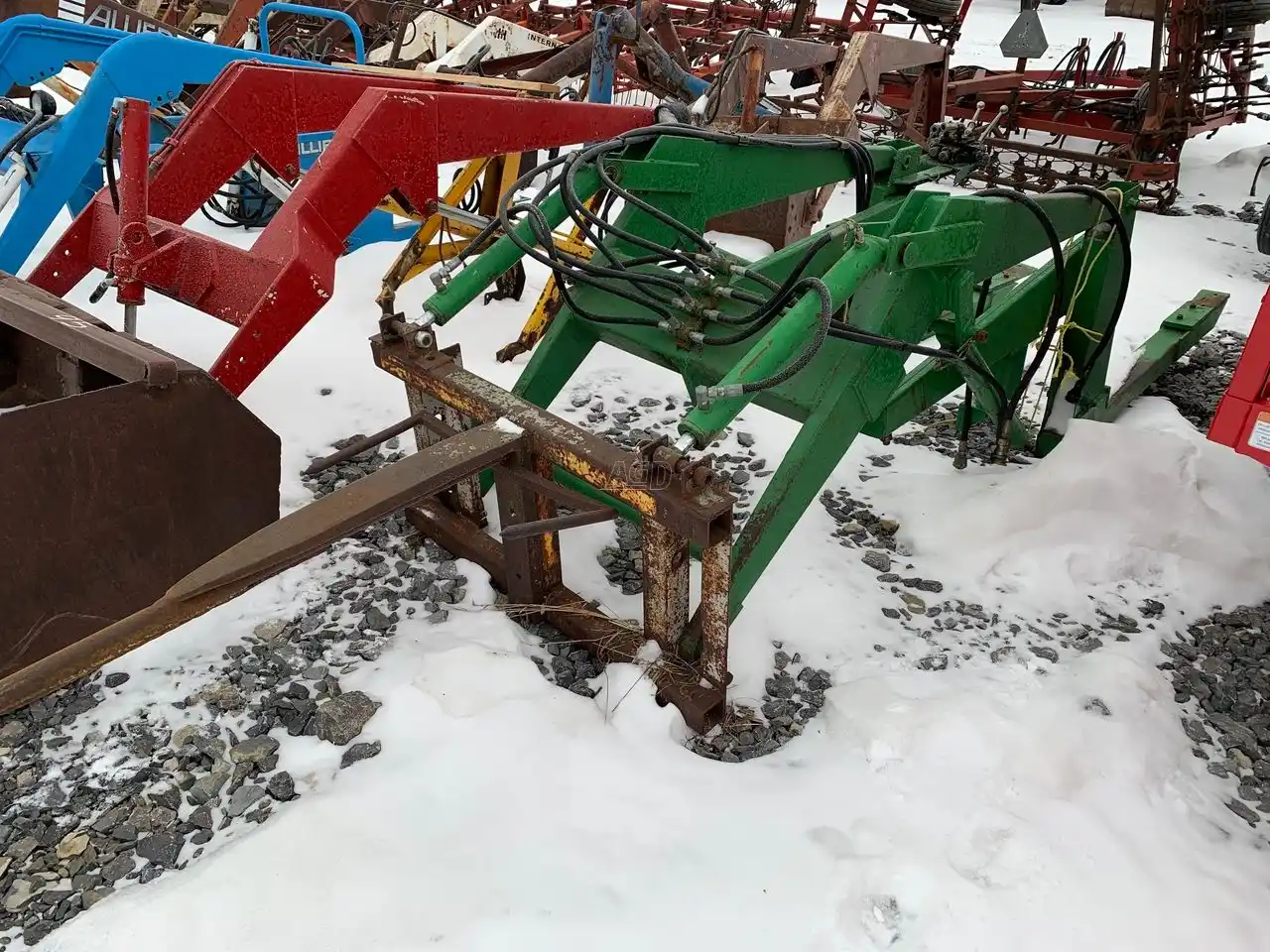 Gallery image 1 for Used John Deere 2120 Front End Loader