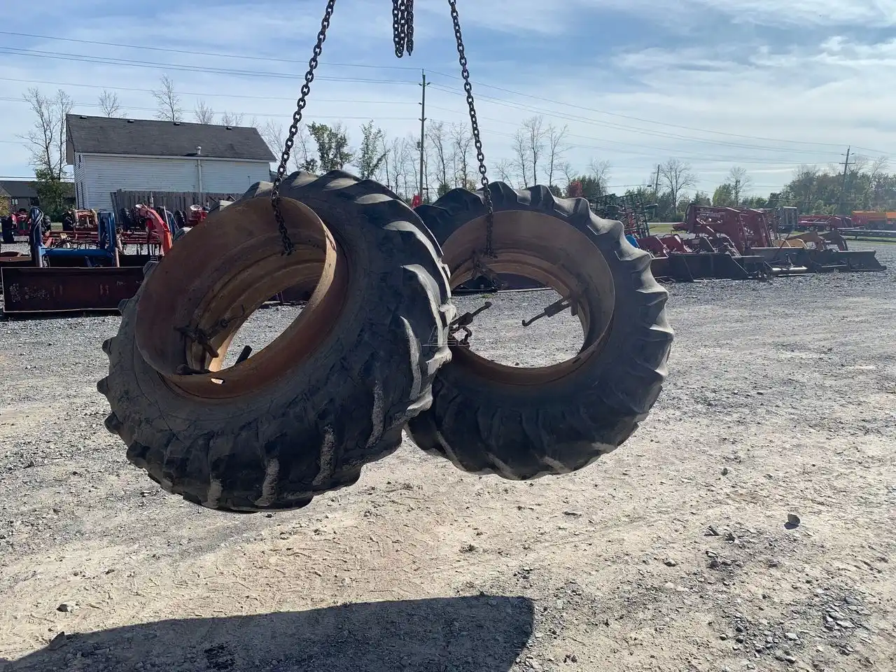 Gallery image 2 for Used Unverferth 18.4X34 T-RAILS Duals