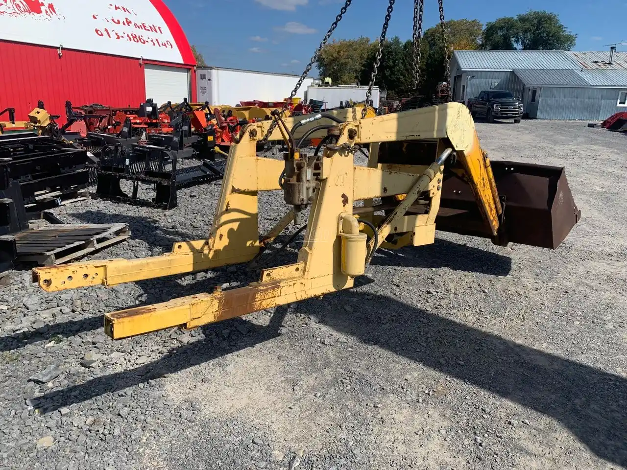 Gallery image 2 for Used Massey Ferguson MF32 Front End Loader