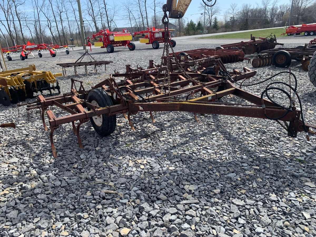 Gallery image 1 for Used Morris 13 ft Cultivator