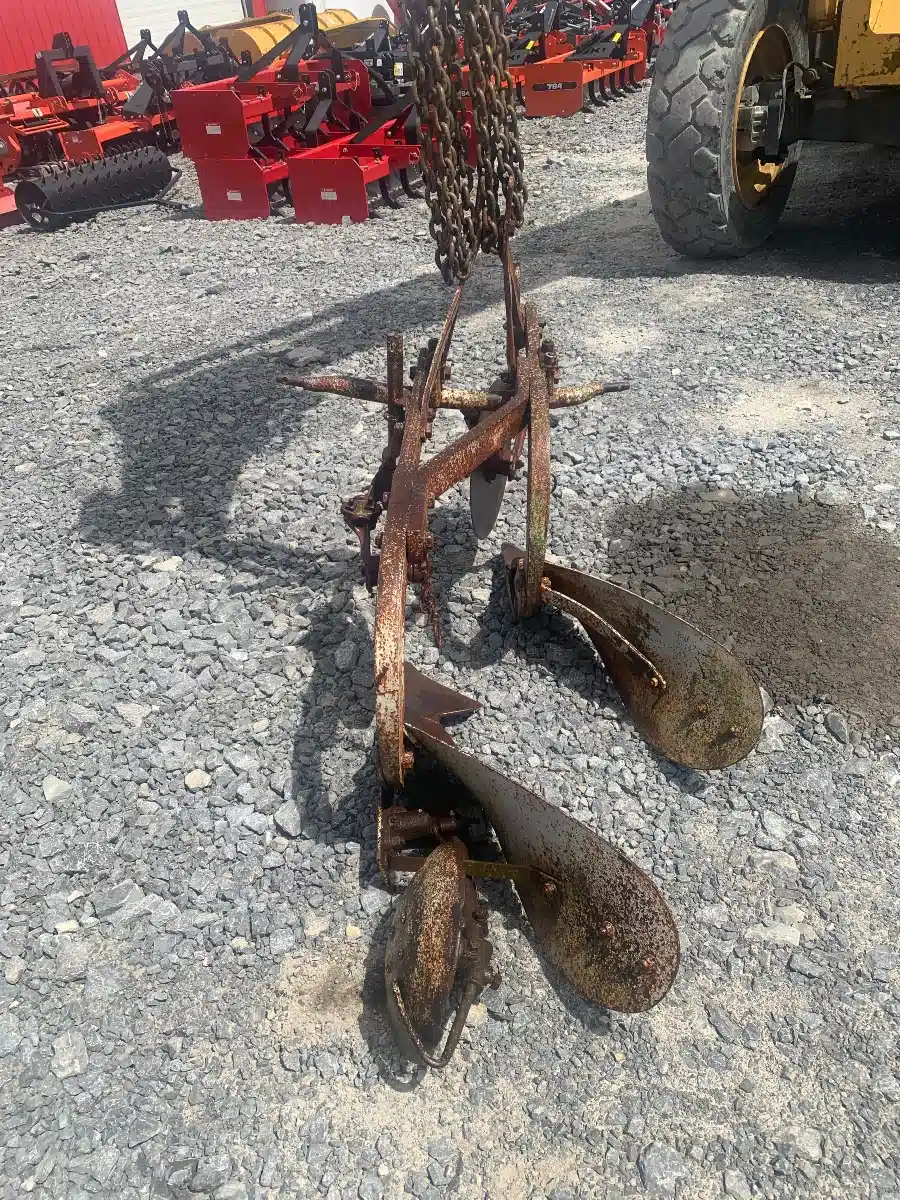 Gallery image 2 for Used Ferguson 2F Plow