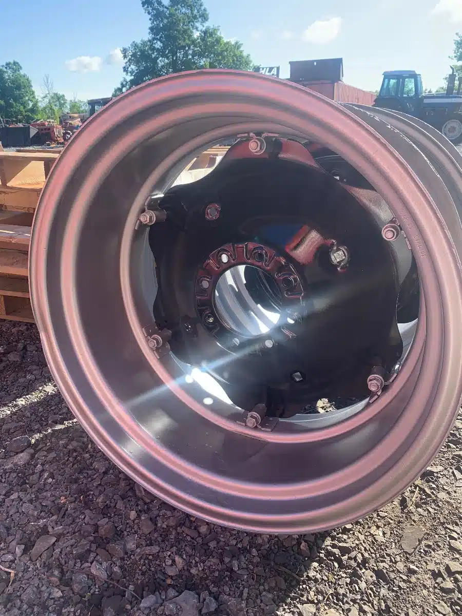 Gallery image 2 for Used Case IH 15 by 30 Rims