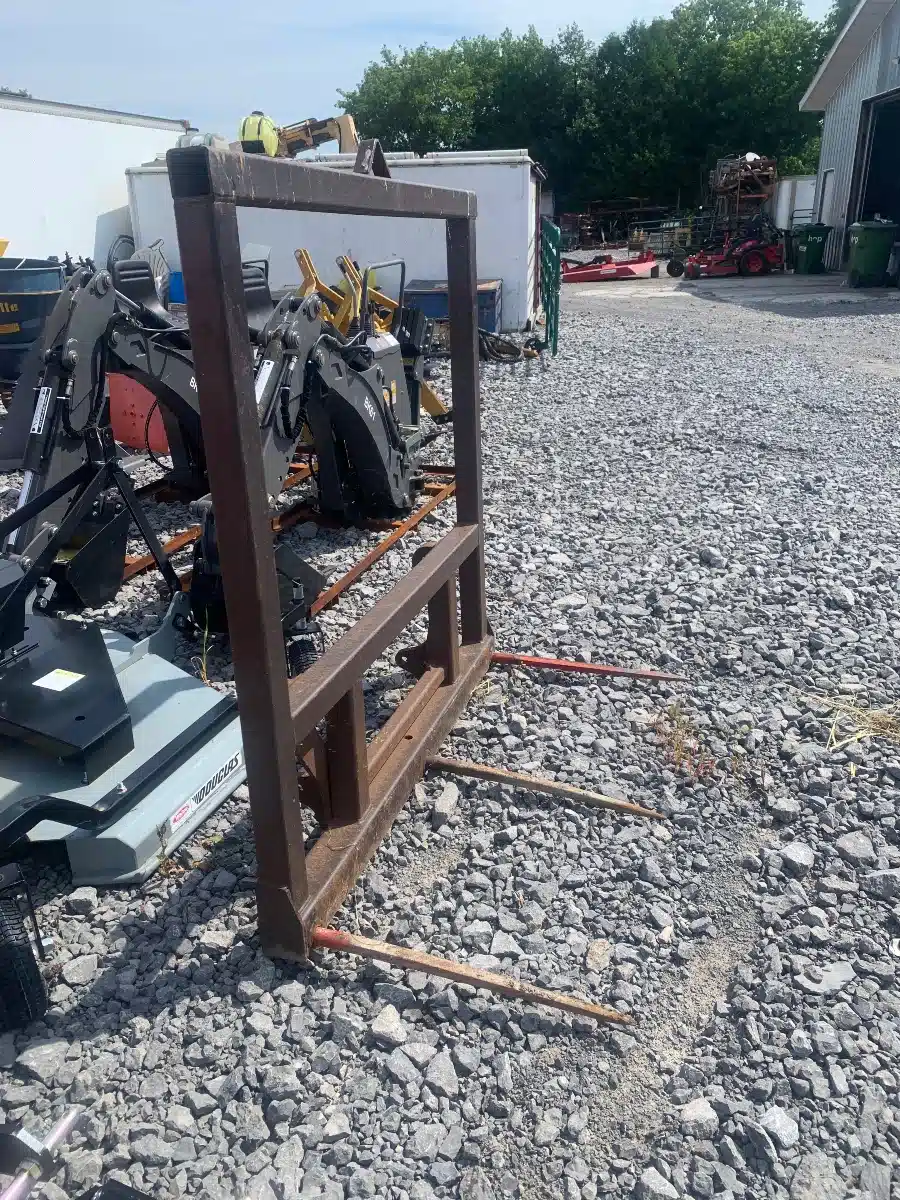 Gallery image 2 for Used HLA Attachments 3 PRONG Bale Spear