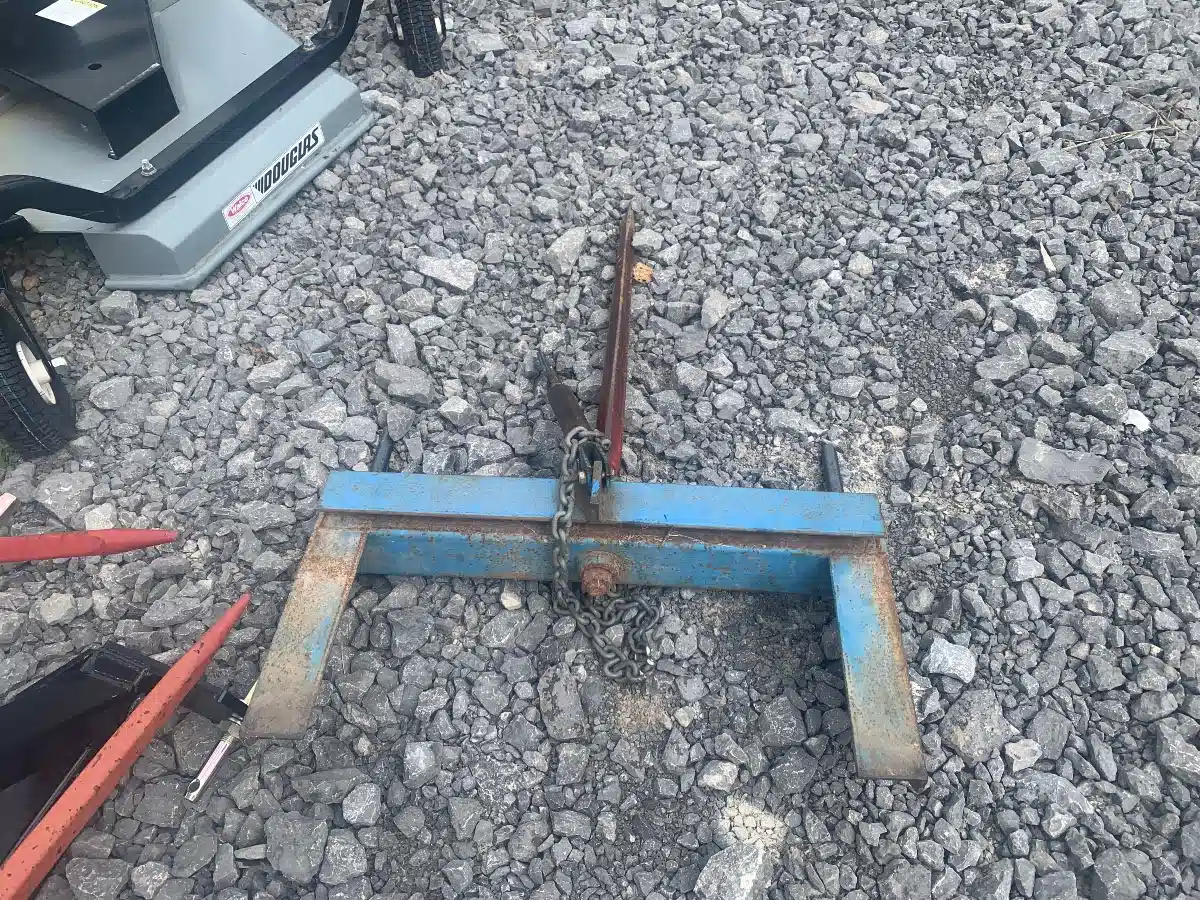 Gallery image 2 for Unspecified 39” Bale Spear