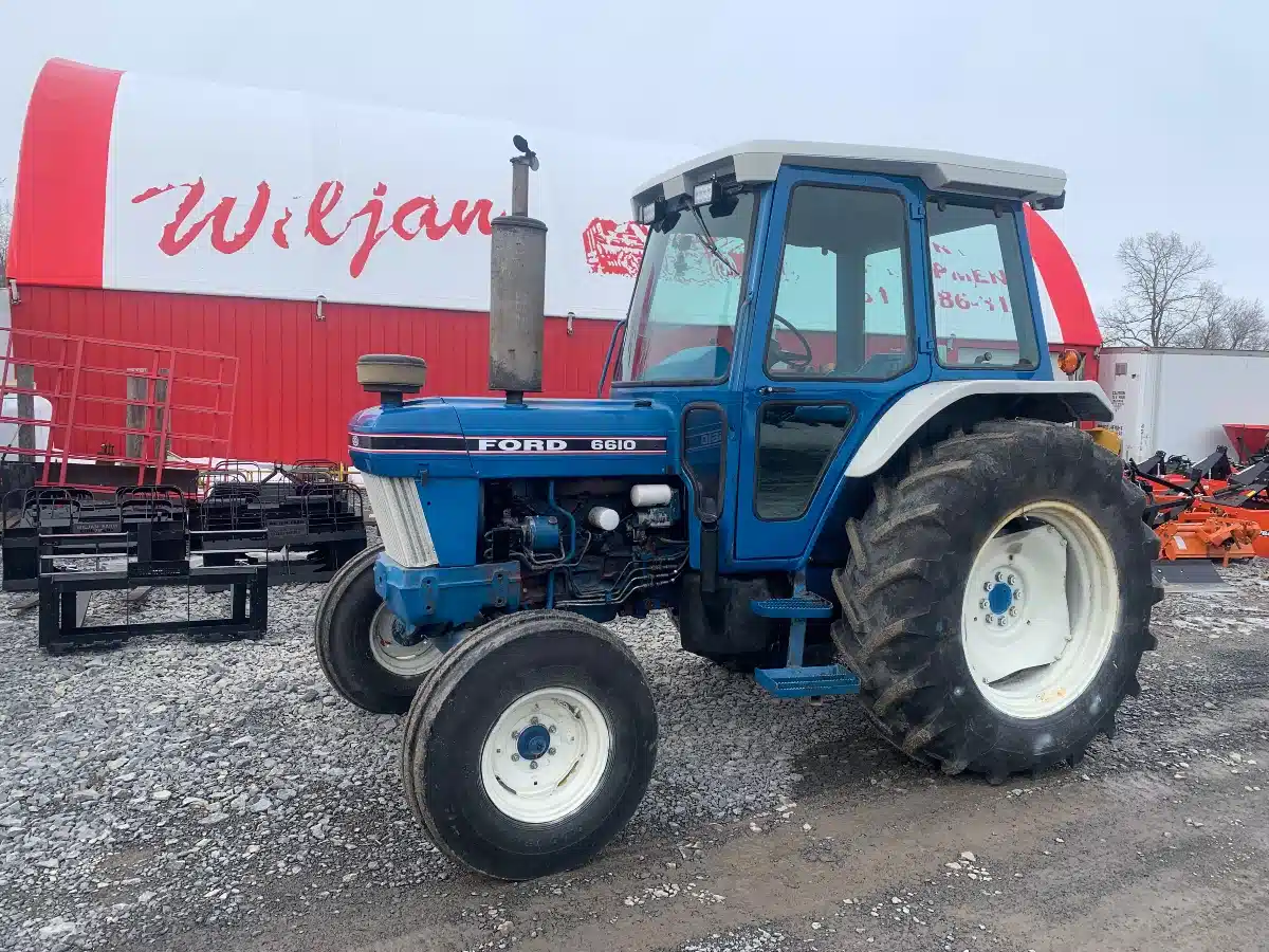 Gallery image 1 for Used Ford 6610 Tractor