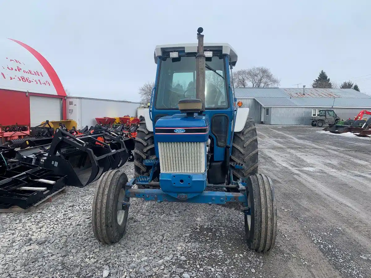 Gallery image 2 for Used Ford 6610 Tractor