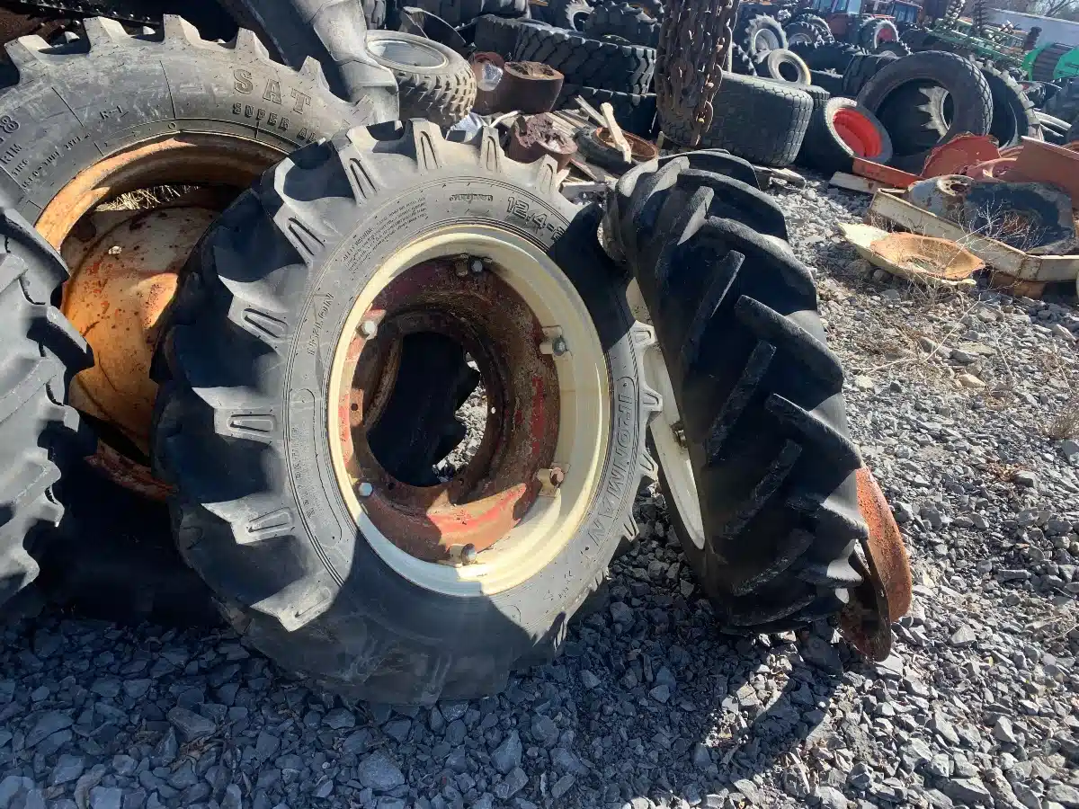 Gallery image 1 for Unspecified 12.4-28 Tires & Rims