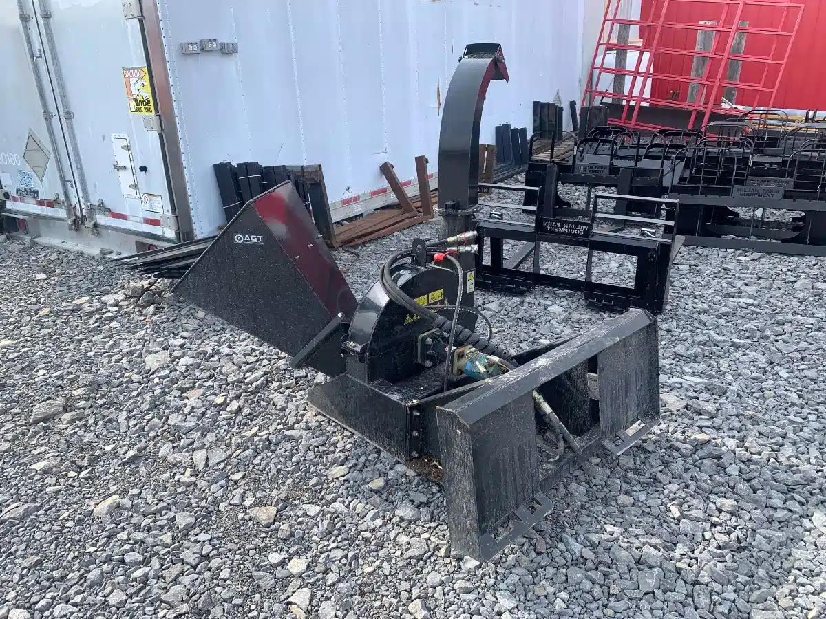 Gallery image 1 for Used Mower King SSBX42S Chipper