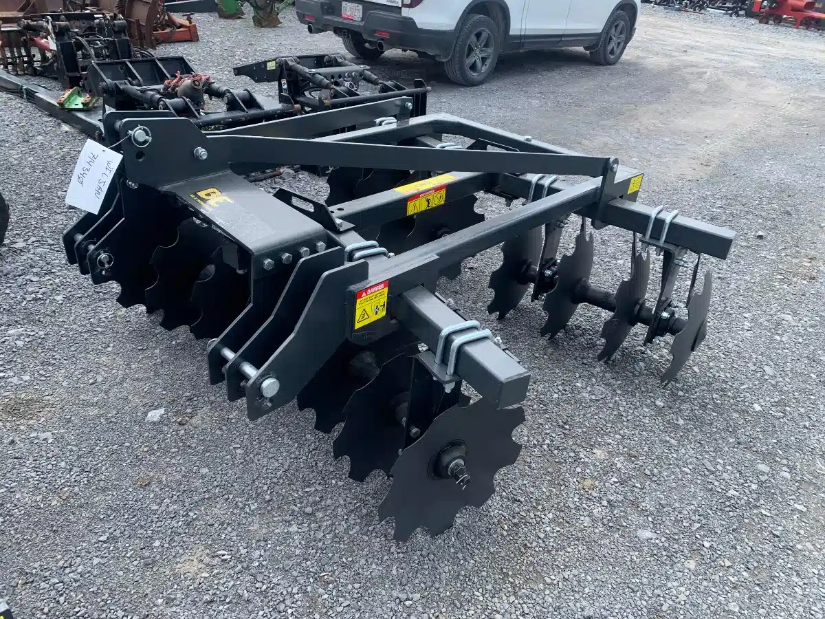 Gallery image 2 for New Braber 72”notched Disc