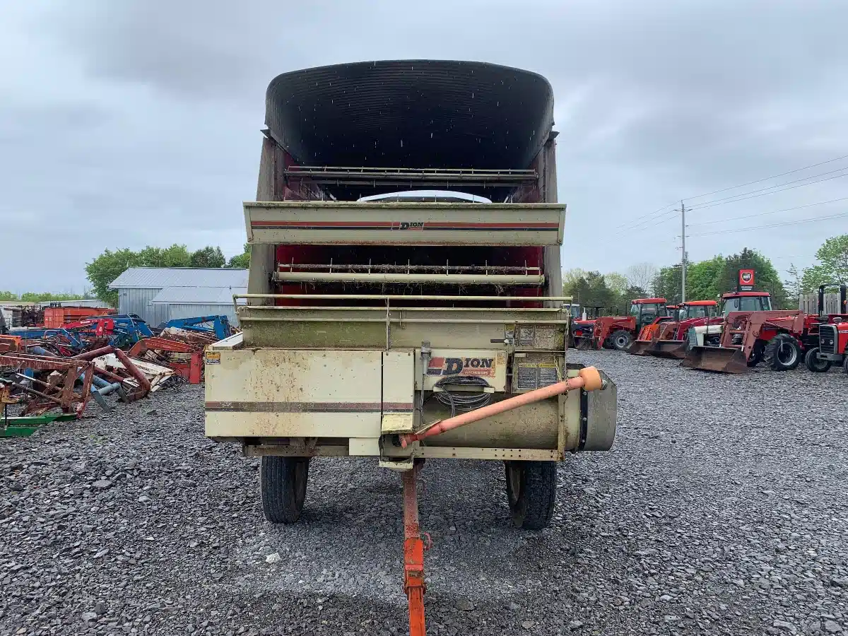 Gallery image 2 for Used Dion 1016SE Forage Box