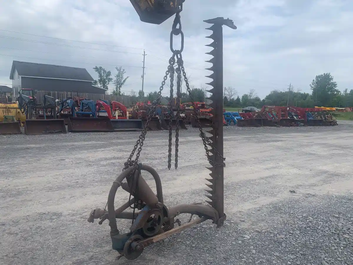 Gallery image 2 for Used Ford 501 Mower - Sickle