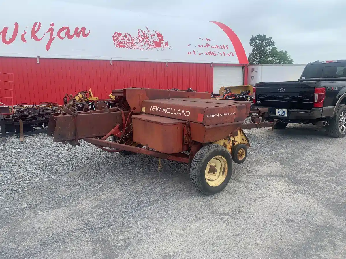 Gallery image 2 for Used New Holland 310 Square Baler - Small