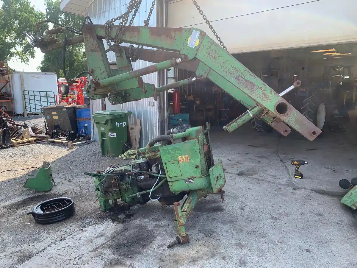 Gallery image 2 for Used John Deere 37 Tractor Loader