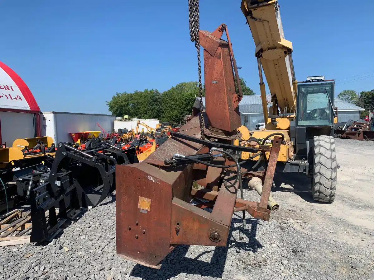 Gallery image 2 for Used Meteor SB87 Snow Blower