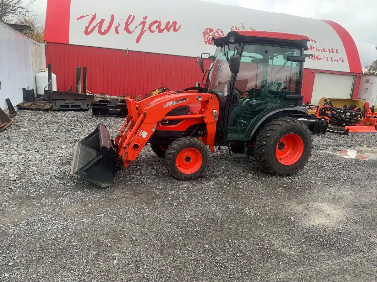 Used 2020 Kioti CK2610SE HST Tractor