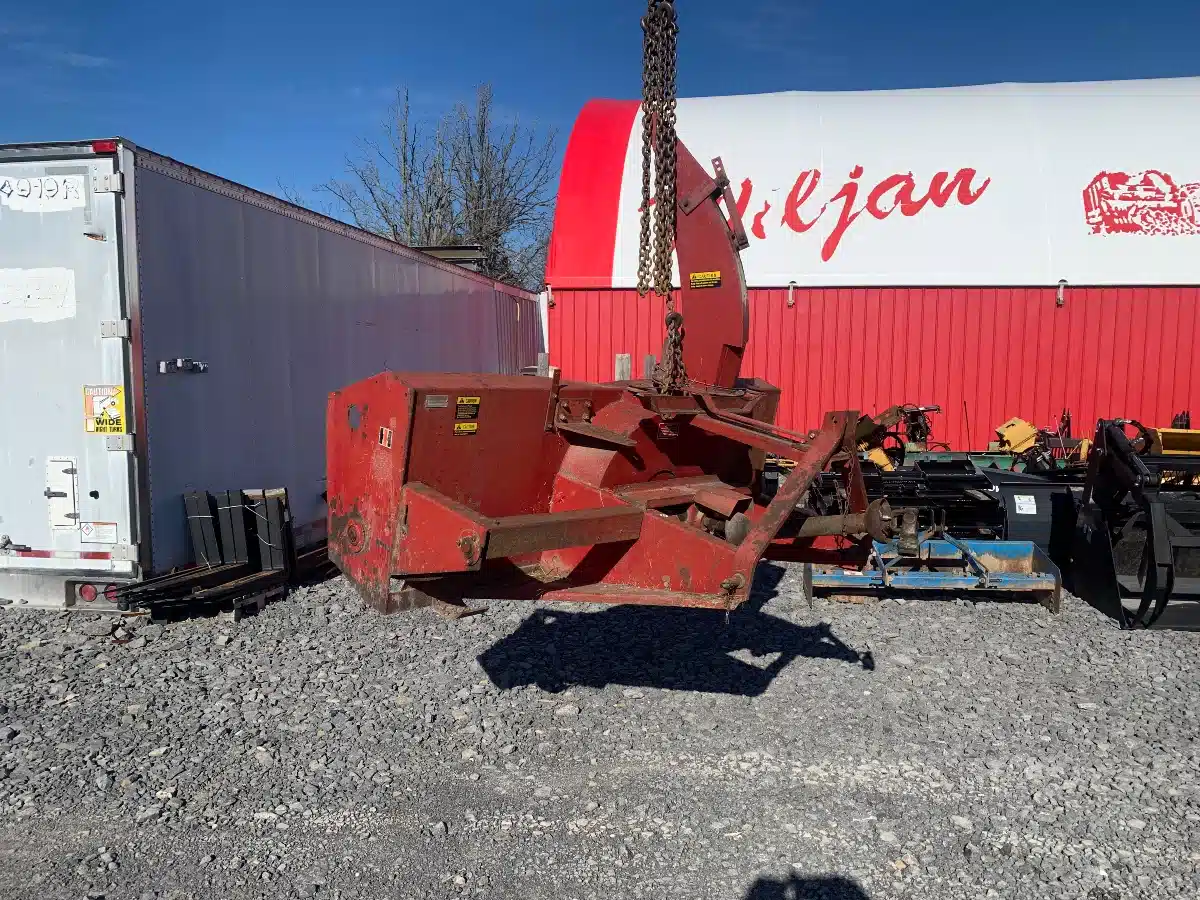 Gallery image 2 for International 80 Snow Blower