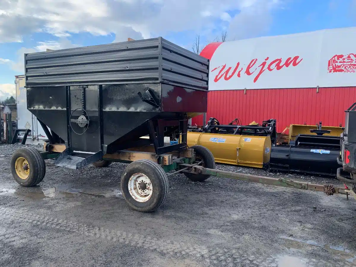 Used Horst Welding 225 Gravity Box