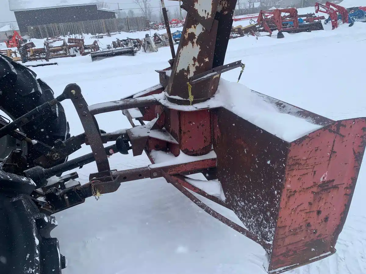Gallery image 2 for BER-VAC 766 Snow Blower