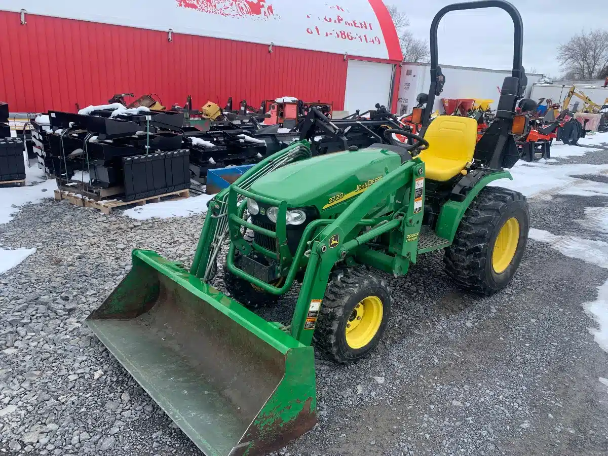 Gallery image 2 for 2012 John Deere 2720 Tractor