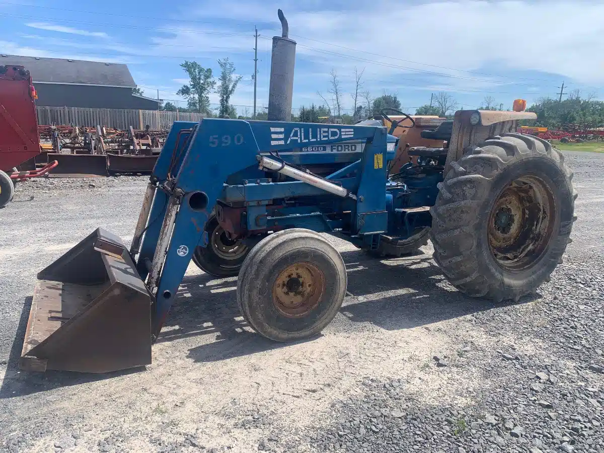 Photo de la Galerie 1 pour Ford 6600 Tracteur