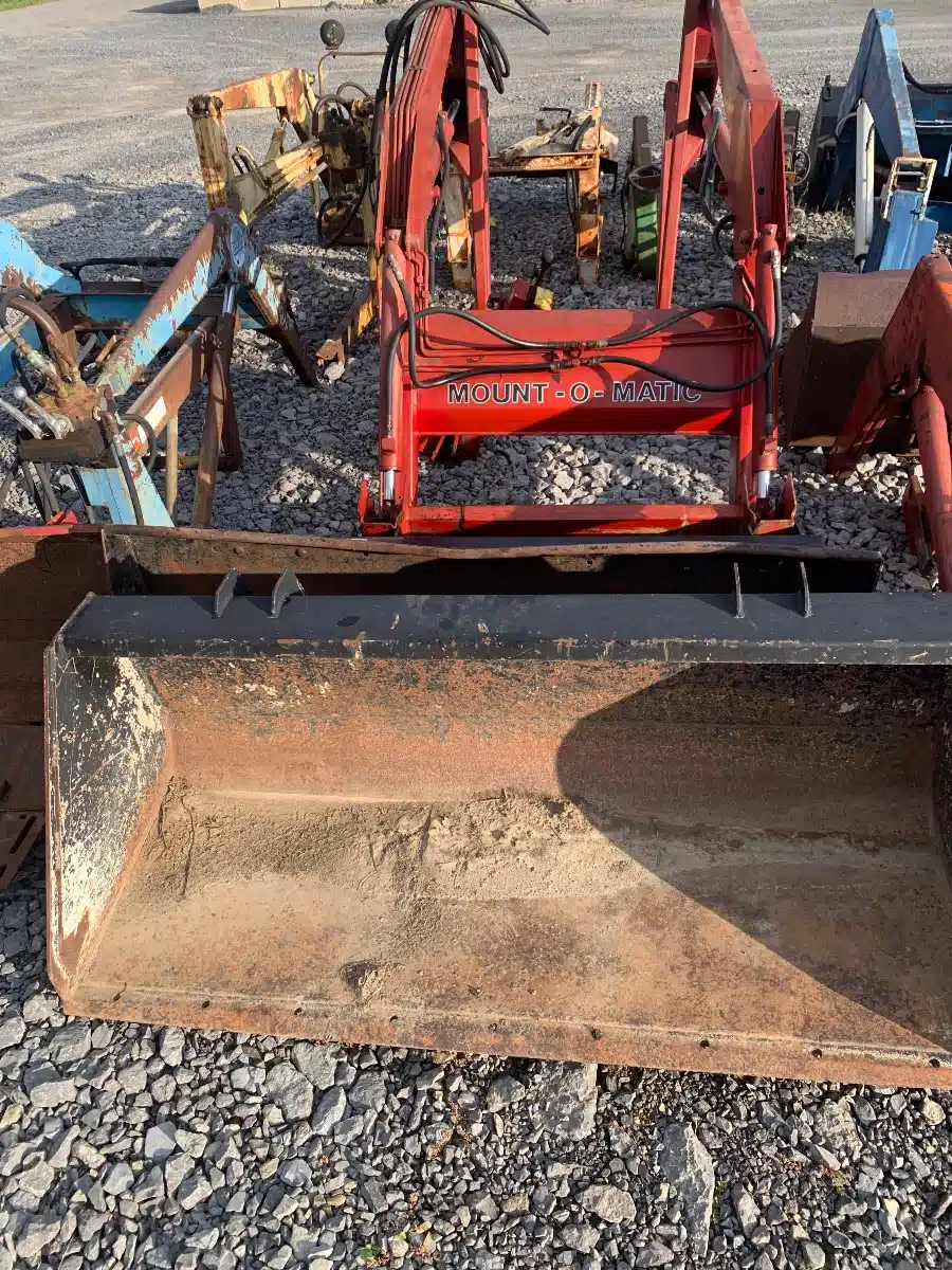 Photo de la Galerie 2 pour Case IH 2250 chargeur frontal
