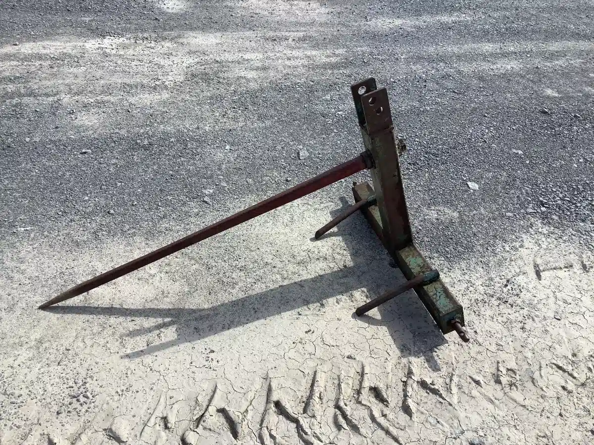 Gallery image 1 for 3 point hitch Bale Spear