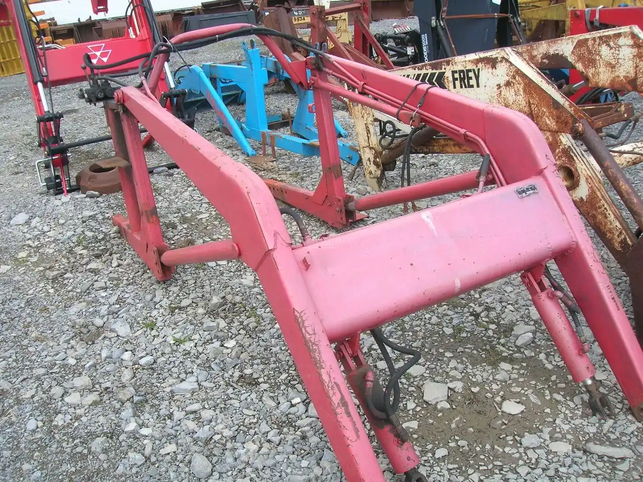 Gallery image 1 for Massey Ferguson Misc Front End Loader
