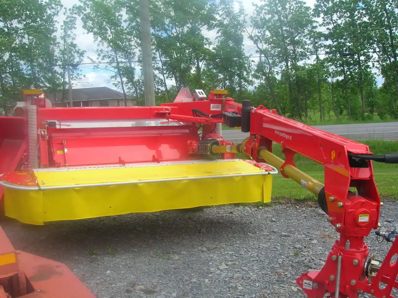 Gallery image 2 for New Pottinger NOVACAT 307 T ED Disc Mower Conditioner