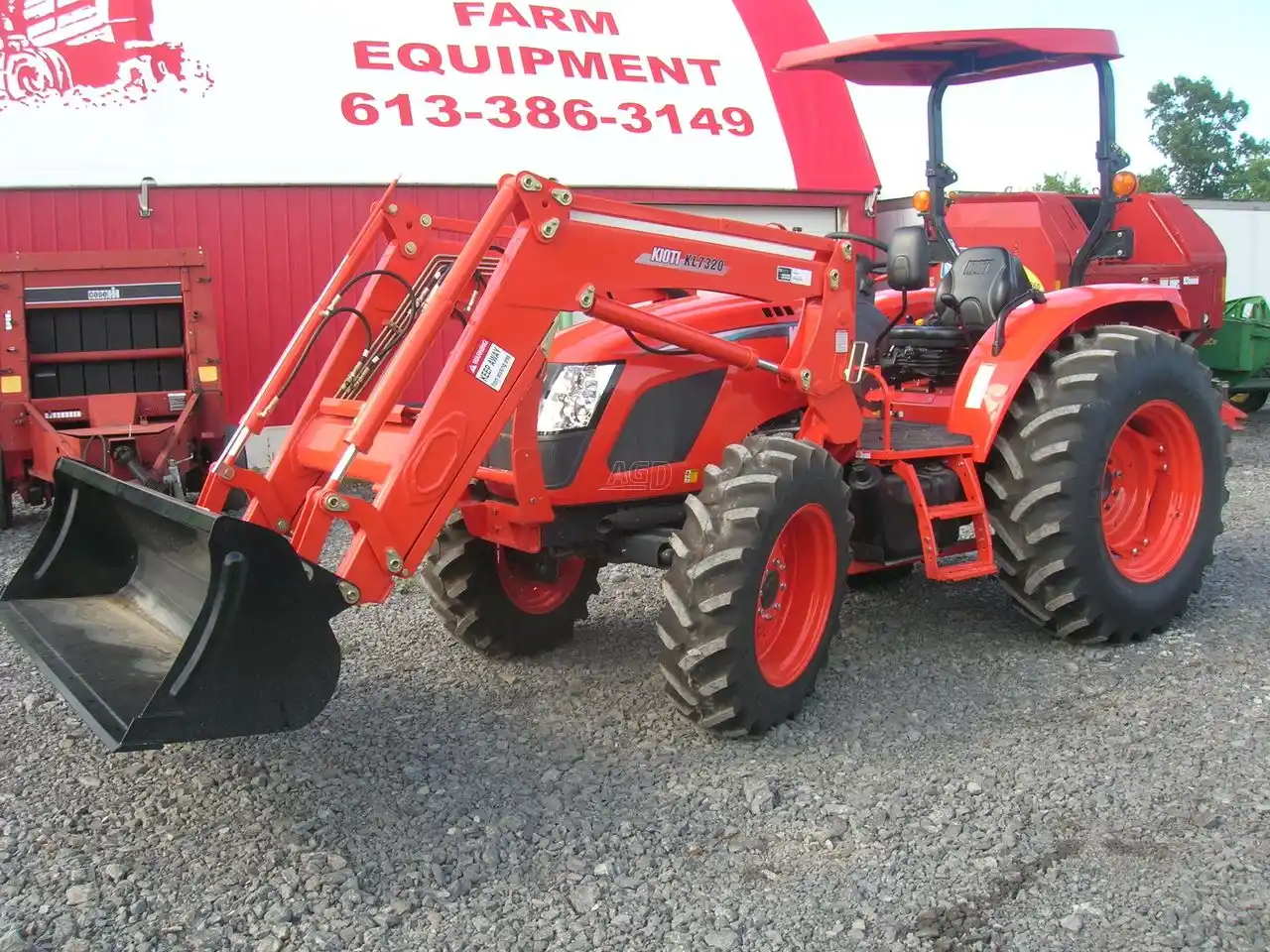 Gallery image 2 for New Kioti RX7320 Tractor