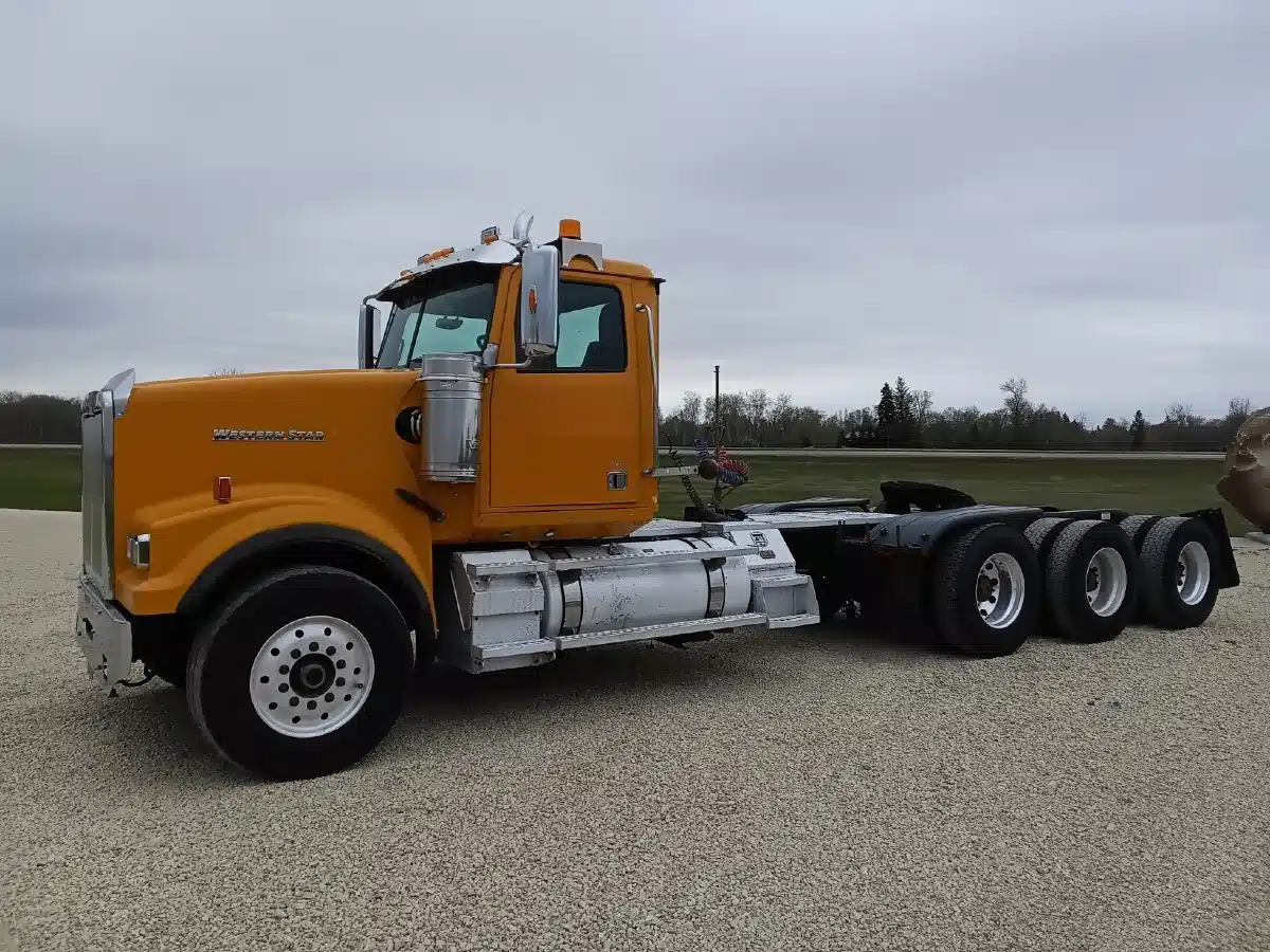 Image for Used 2020 Western Star 4900 Semi-Truck