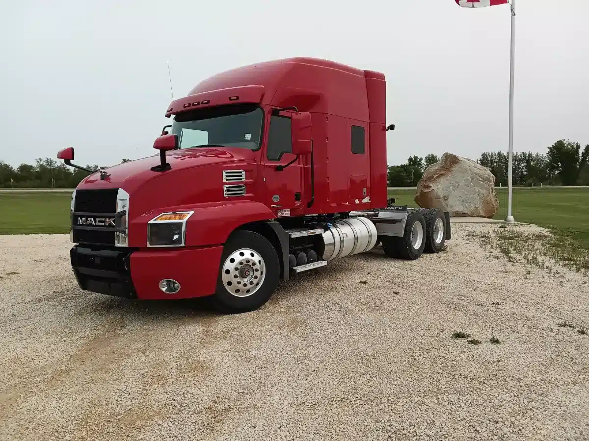 Gallery image 1 for Used 2019 Mack ANTHEM 64T Semi-Truck