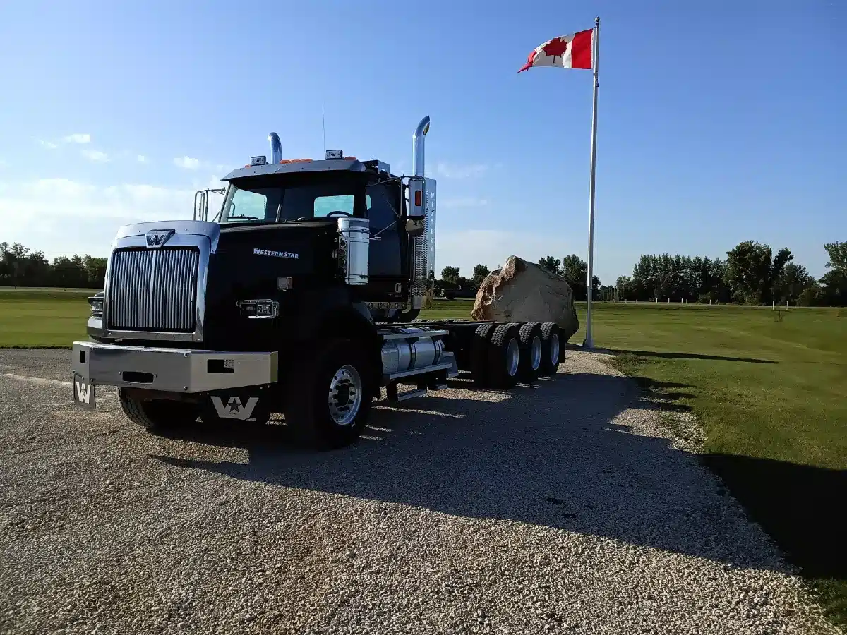Gallery image 1 for Used 2018 Western Star 4900 SA Semi-Truck