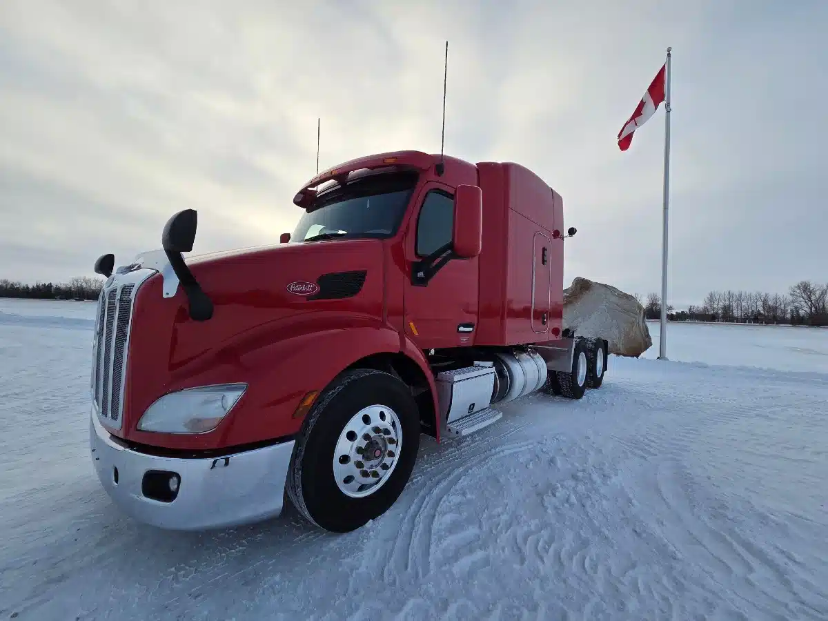 Gallery image 2 for 2019 Peterbilt 579 Semi-Truck