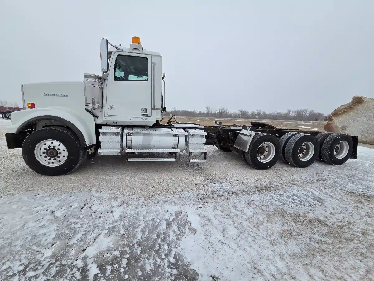 Gallery image 1 for 2022 Western Star 4900 Semi-Truck
