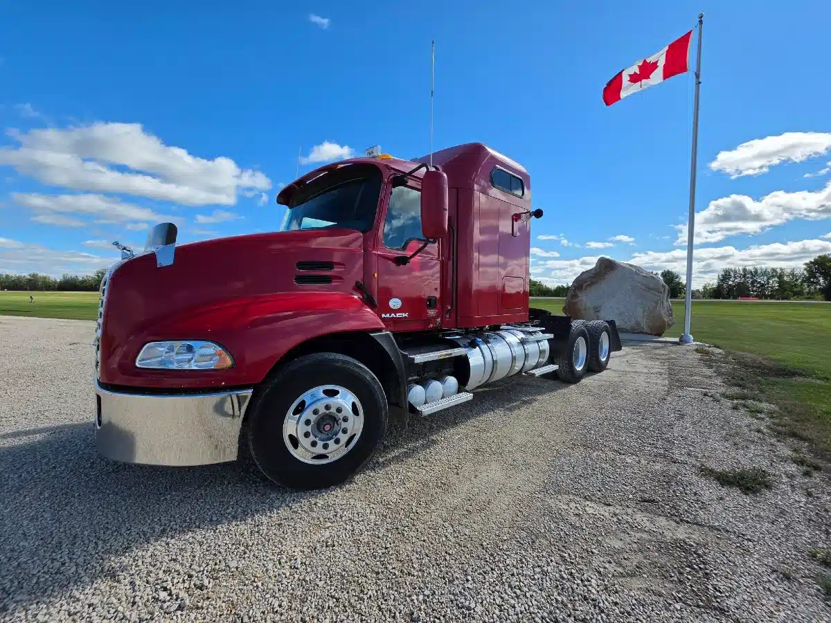 Photo de la Galerie 2 pour 2013 Mack CXU613 Camion dix roues