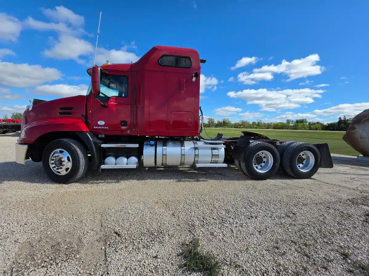 Photo de la Galerie 1 pour 2013 Mack CXU613 Camion dix roues