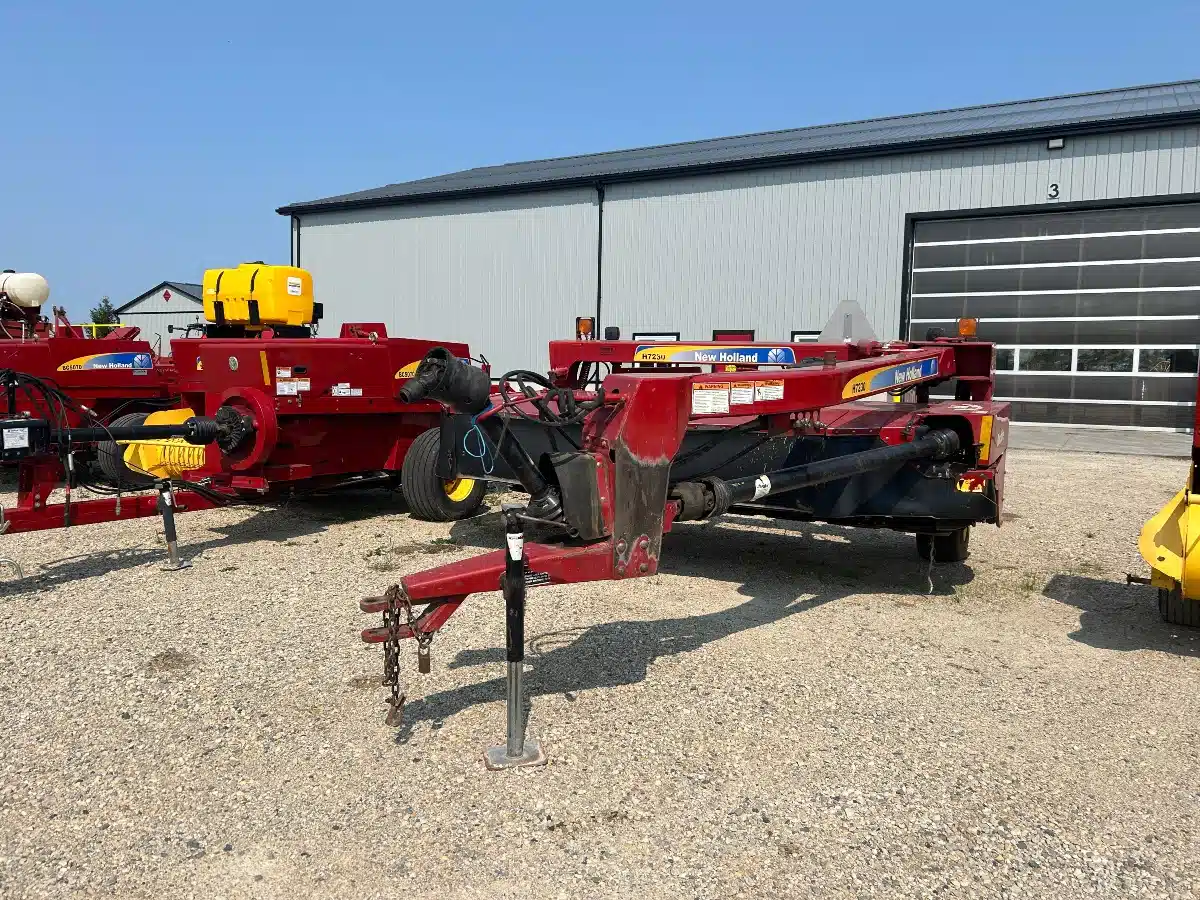 Gallery image 2 for New Holland H7230 Disc Mower Conditioner