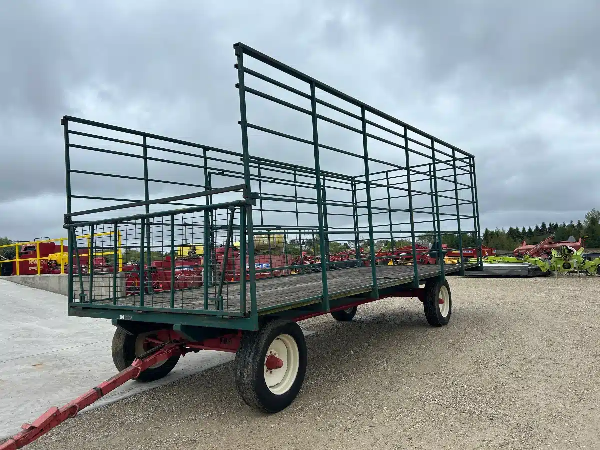 Gallery image 2 for Used 10x24 Bale Throw Rack
