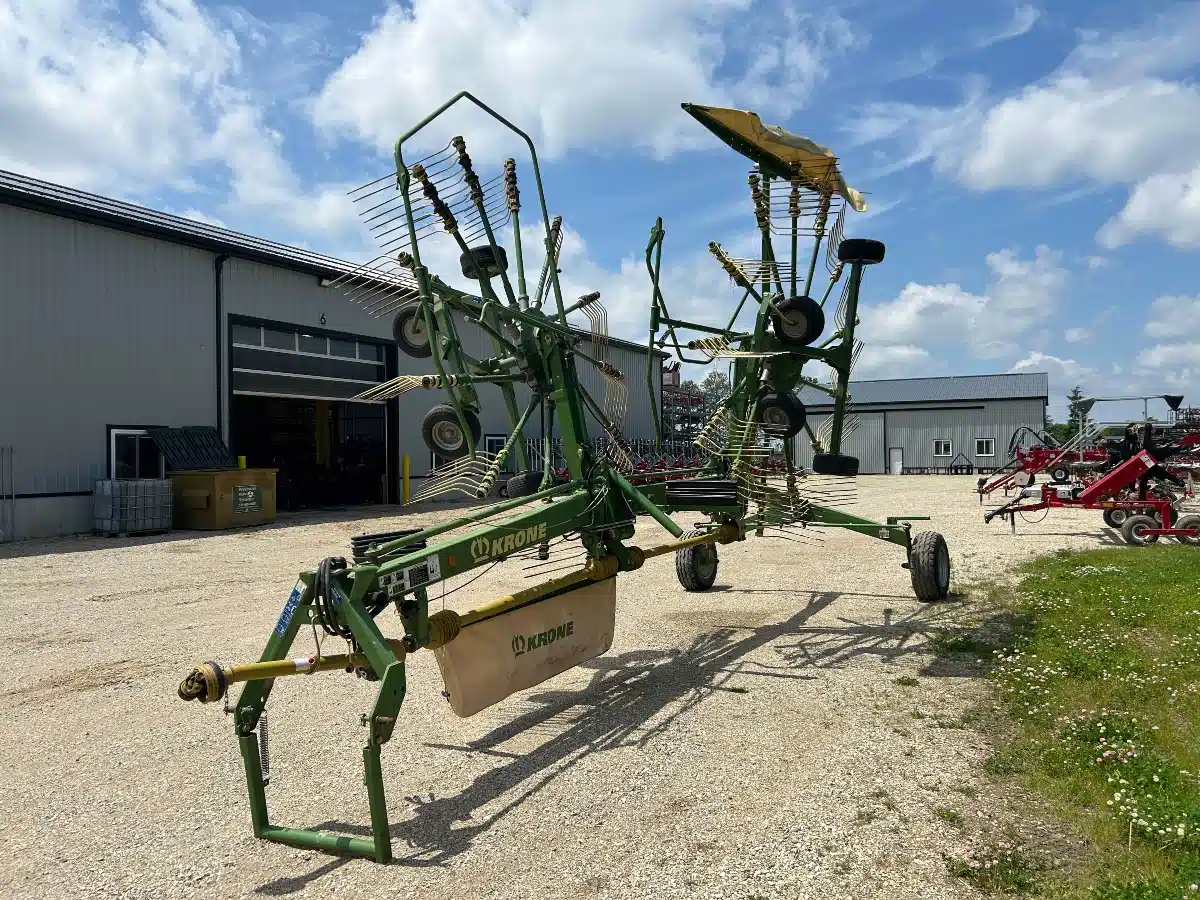 Gallery image 2 for Used Krone SWADRO 810 Rake